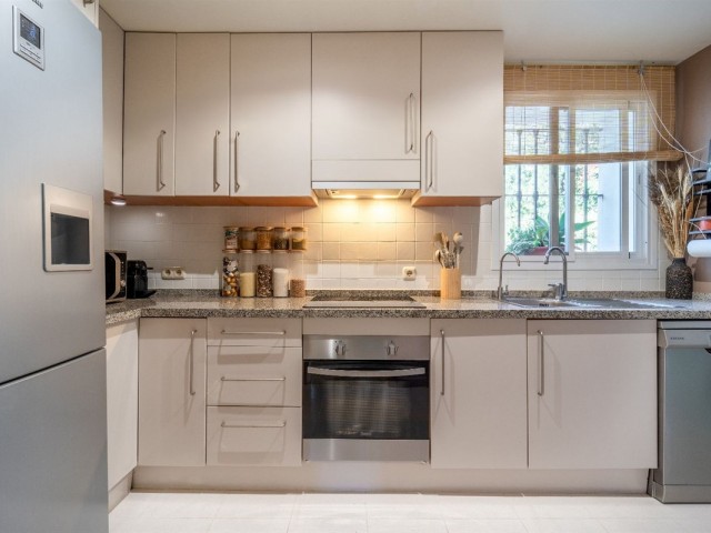 Apartamento con 3 Dormitorios  en La Quinta