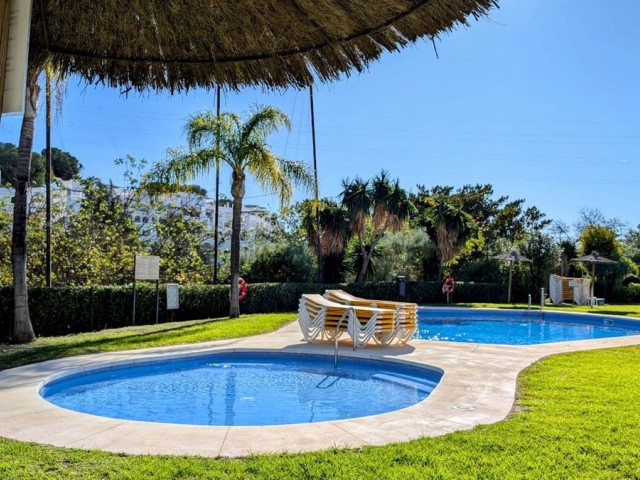 Apartamento con 3 Dormitorios  en La Quinta