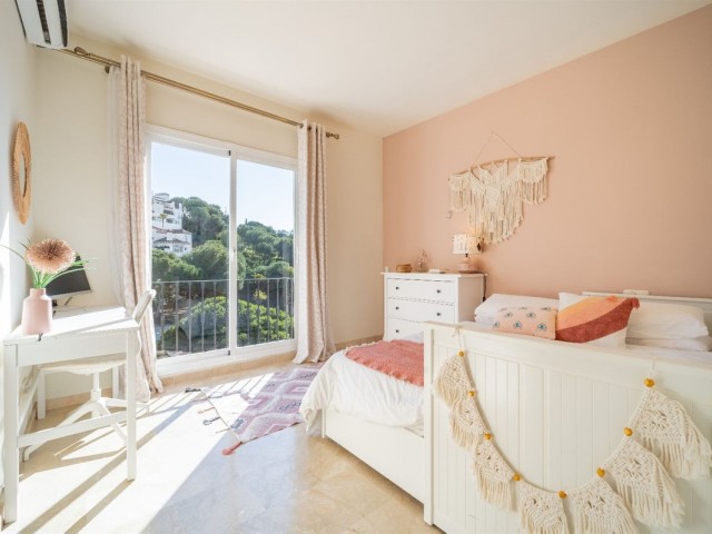 Apartamento con 3 Dormitorios  en La Quinta