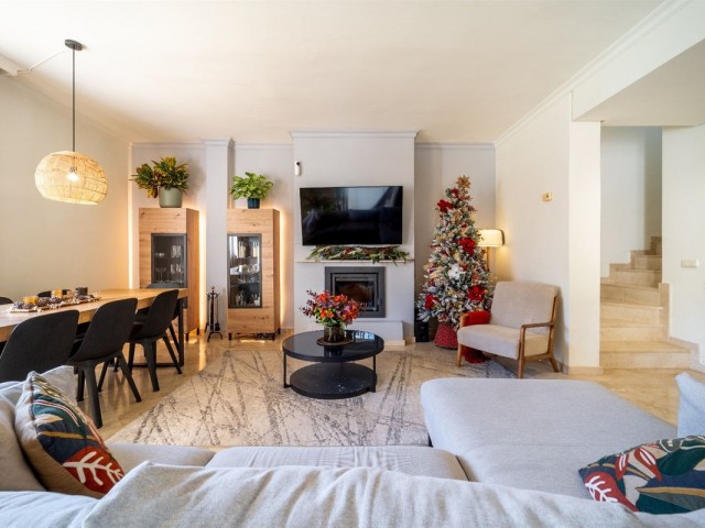 Lägenhet, La Quinta, R4915177