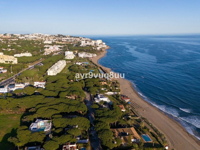 9 Bedrooms Villa in Cabopino