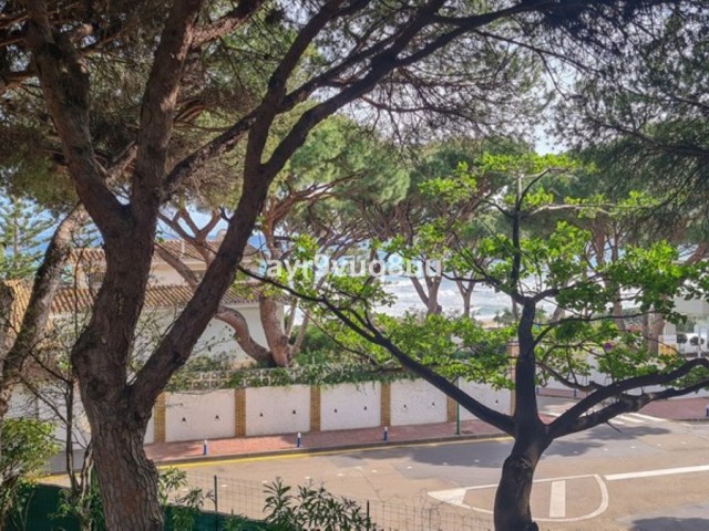 9 Bedrooms Villa in Cabopino