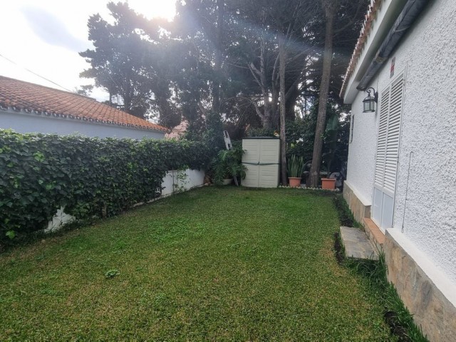 Villa con 3 Dormitorios  en San Luis de Sabinillas