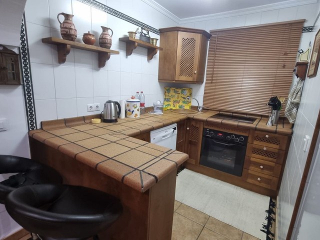 Villa con 3 Dormitorios  en San Luis de Sabinillas