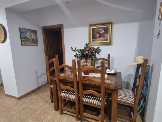 Villa con 3 Dormitorios  en San Luis de Sabinillas