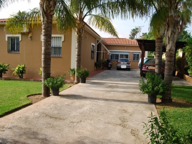 4 Slaapkamer Villa in Alhaurín de la Torre