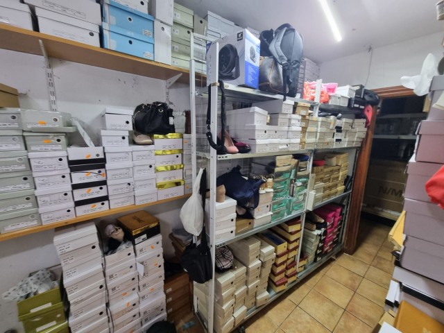 Liikekiinteistö San Pedro de Alcántara