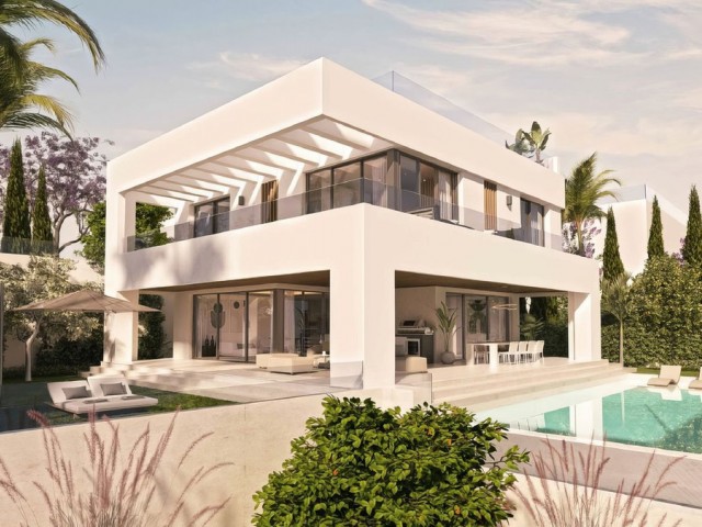 4 Bedrooms Villa in Sotogrande