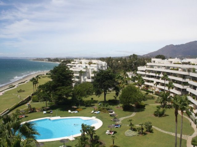 Maison mitoyenne avec 3 Chambres  à Estepona