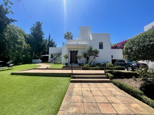 Villa avec 5 Chambres  à Sotogrande