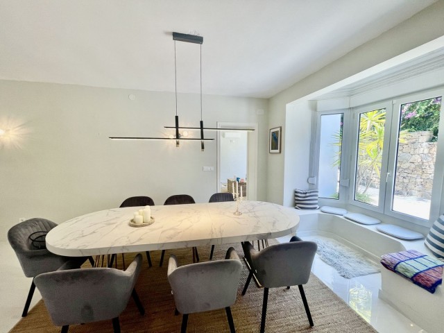 5 Soveroms Villa i Sotogrande