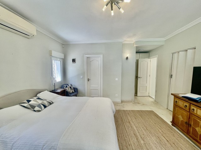 5 Soveroms Villa i Sotogrande