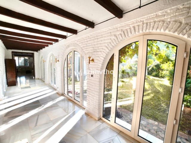 Villa avec 6 Chambres  à Benalmadena Pueblo
