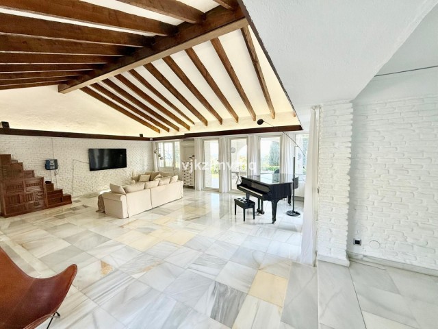 Villa avec 6 Chambres  à Benalmadena Pueblo