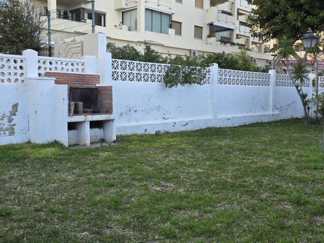 2 Sovrums Lägenhet i La Carihuela