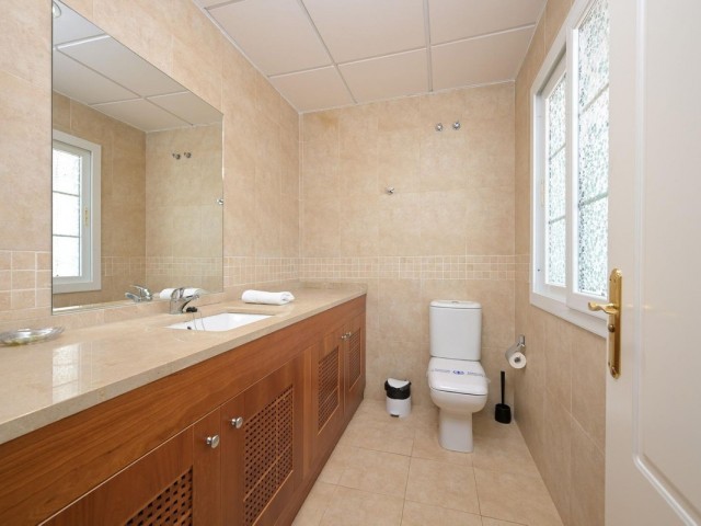 4 Slaapkamer Rijtjeshuis in Alhaurín de la Torre