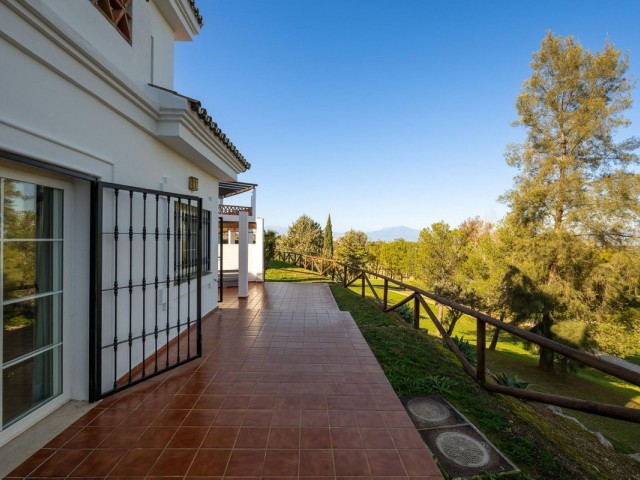 Maison mitoyenne avec 4 Chambres  à Alhaurín de la Torre