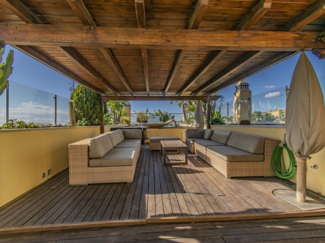 Penthouse in Sierra Blanca