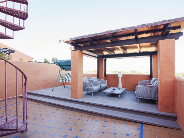 Penthouse avec 3 Chambres  à Atalaya