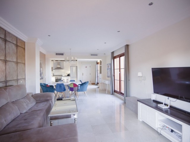 Penthouse avec 3 Chambres  à Atalaya
