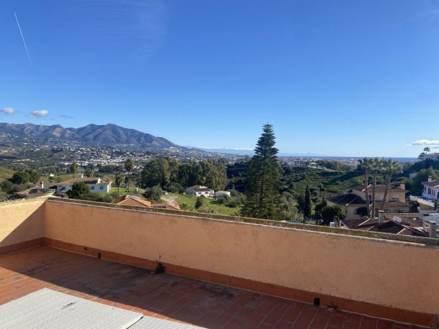 Villa avec 6 Chambres  à Mijas Costa