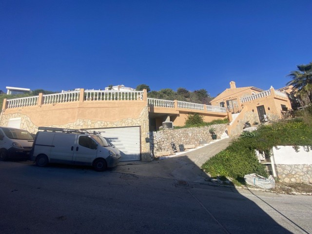 6 Schlafzimmer Villa in Mijas Costa