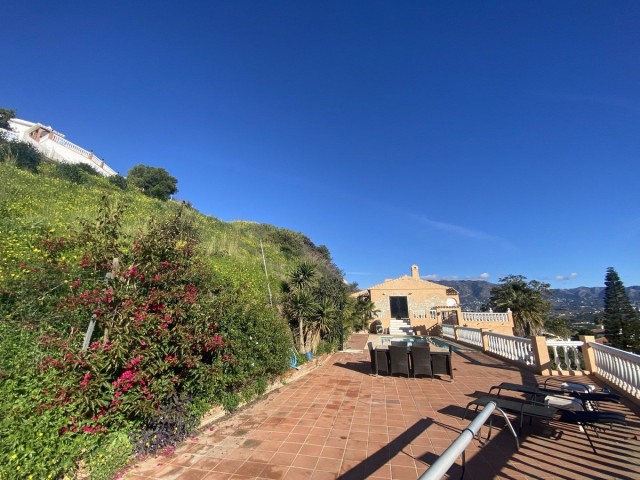 6 Schlafzimmer Villa in Mijas Costa