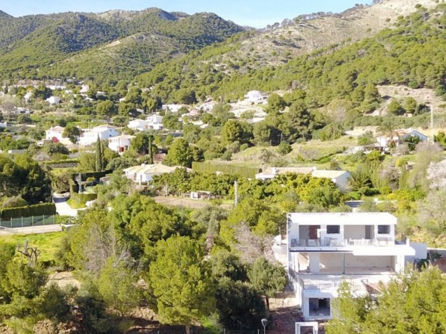  Plot in Mijas