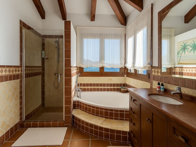 4 Schlafzimmer Villa in Istán