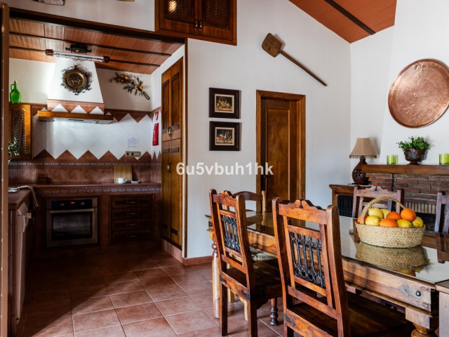 Maison mitoyenne avec 5 Chambres  à Alhaurín el Grande