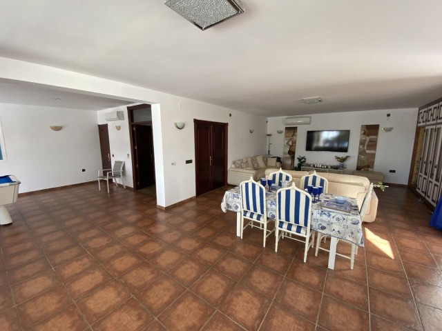 5 Bedrooms Villa in Torremolinos