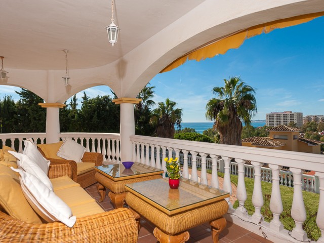 Villa avec 4 Chambres  à Benalmadena