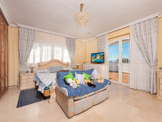 Villa avec 4 Chambres  à Benalmadena