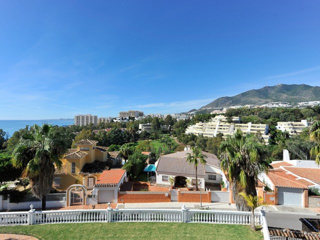 Villa avec 4 Chambres  à Benalmadena