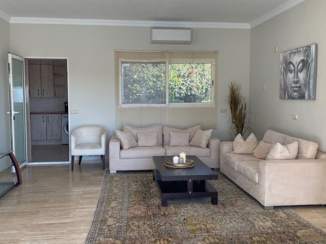 6 Bedrooms Villa in Mijas