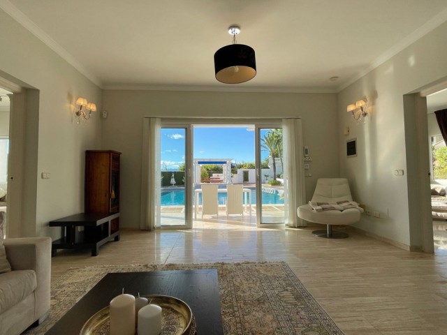 Villa avec 5 Chambres  à Mijas