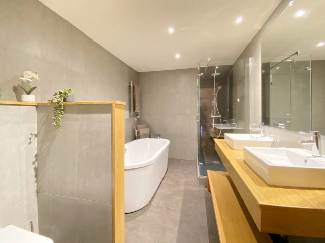 Commercial in Marbella