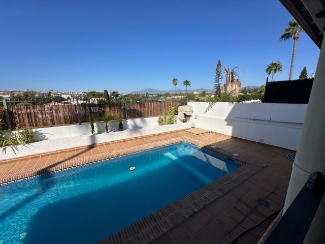 5 Bedrooms Villa in San Pedro de Alcántara
