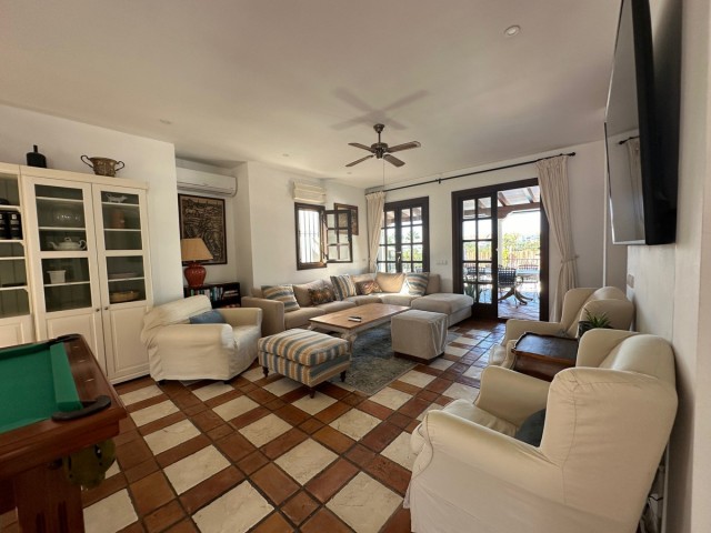 5 Bedrooms Villa in San Pedro de Alcántara