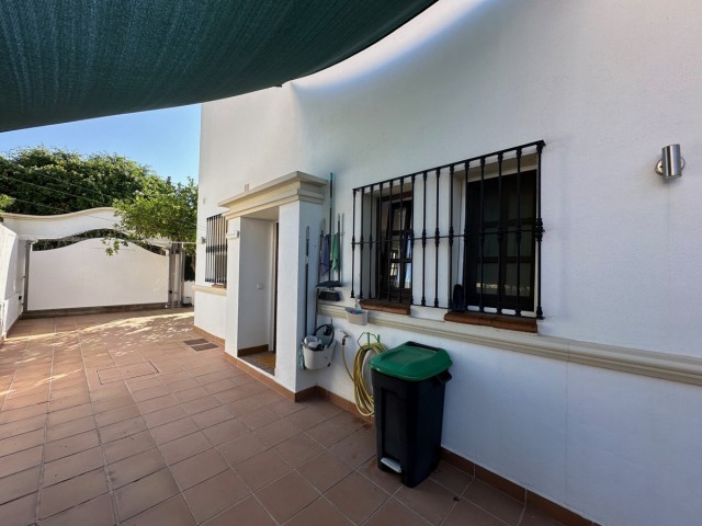 5 Bedrooms Villa in San Pedro de Alcántara