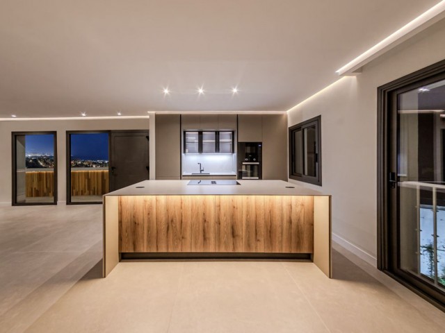Penthouse in Nueva Andalucía