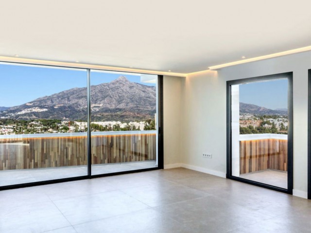 Penthouse in Nueva Andalucía