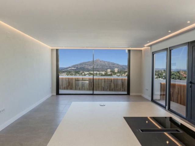 Penthouse in Nueva Andalucía