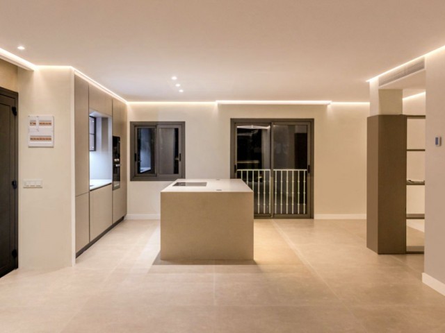 Penthouse in Nueva Andalucía