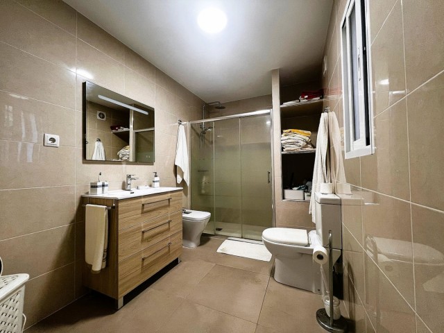 Adosado con 3 Dormitorios  en Fuengirola