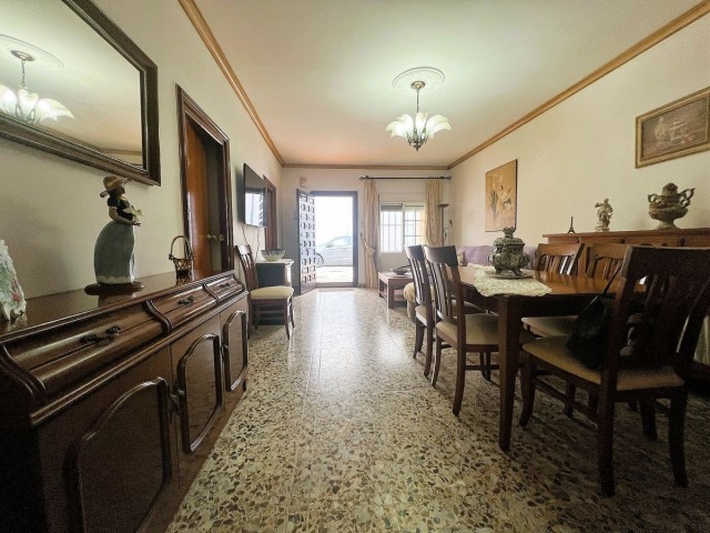 3 Makuuhuoneen Rivitalo Fuengirola