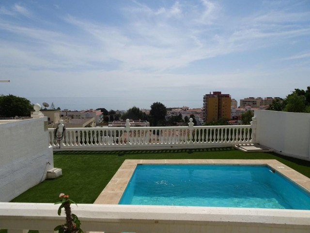 2 Bedrooms Apartment in Torremolinos