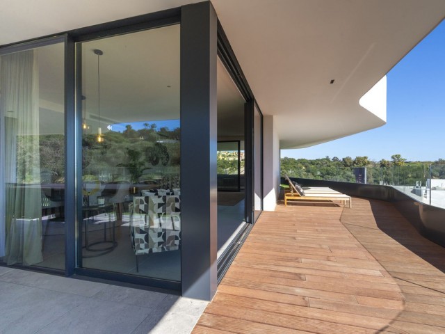 3 Bedrooms Apartment in Sotogrande