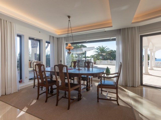 3 Soveroms Villa i Elviria