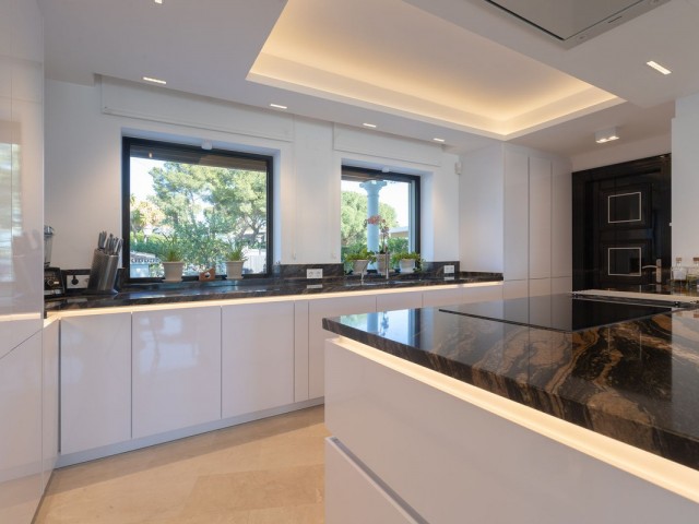 3 Schlafzimmer Villa in Elviria